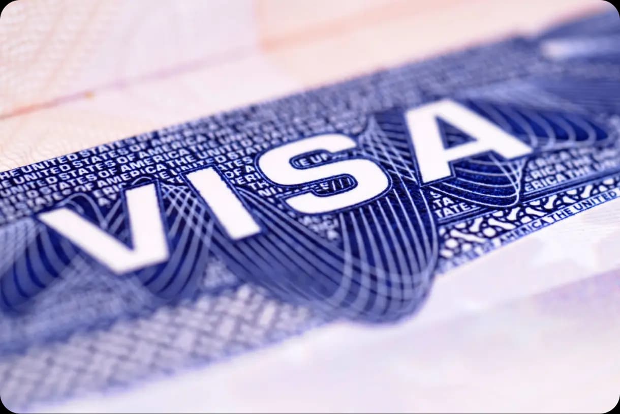 Visa gives Оформление резидентских виз